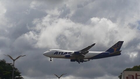 Boeing 747-400 N493MC on final approach coming from Miami near to land in Manaus