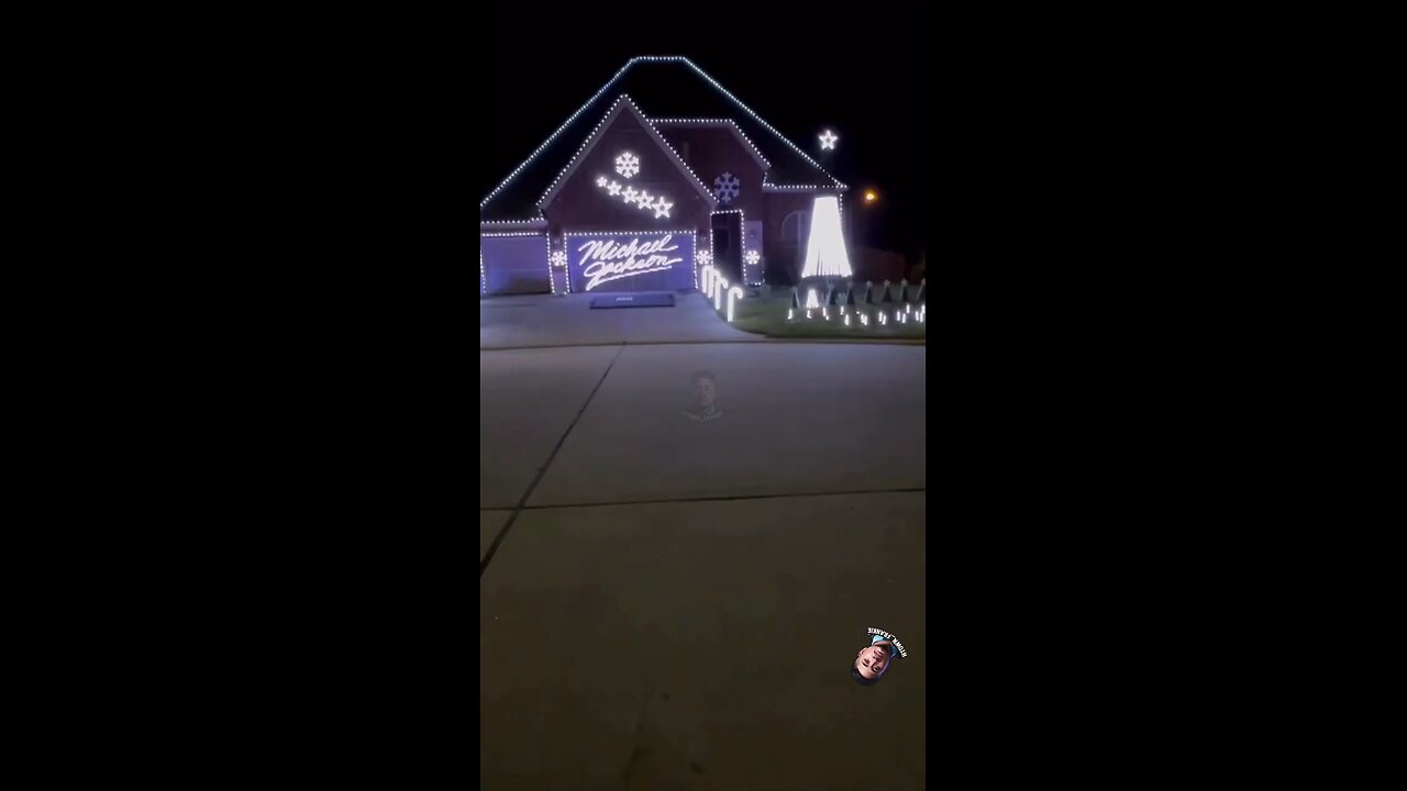 Prince vs. Michael Jackson Christmas Light display 🎄🎄