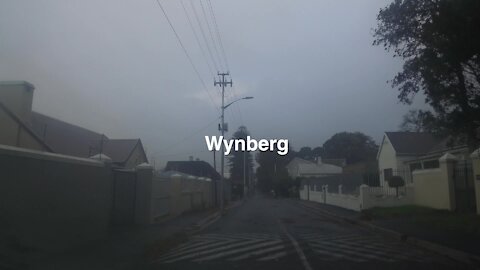 SOUTH AFRICA - Cape Town - Cape of Storms: trees uprooted in Wynberg (Video) (7G5)