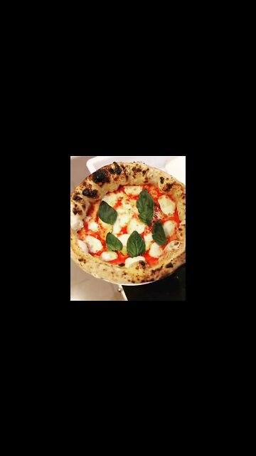 Margarita pizza | @antimopizzachef on IG 🍕😍 #shorts