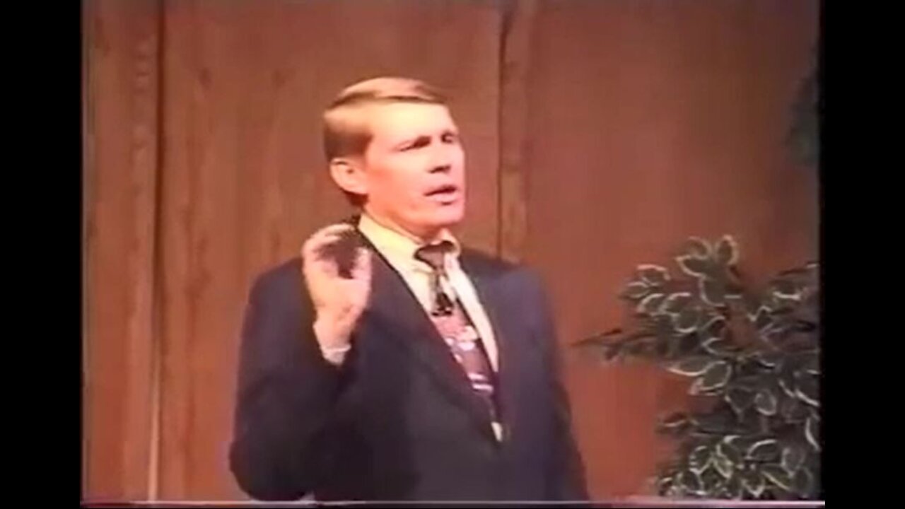 100 Reasons Why Evolution Is STUPID! - Kent Hovind Christian Creationist