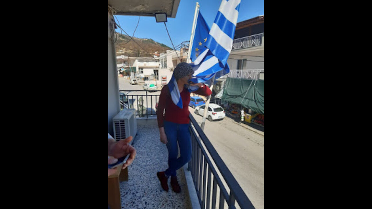ΞΕΣΠΑΘΩΣΕ Η ΠΟΜΑΚΑ ΑΪΣΕ: «ΕΞΩ ΟΙ ΤΟΥΡΚΟΙ ΑΠΟ ΤΗ ΘΡΑΚΗ! ΝΑ ΜΗΝ ΞΑΝΑΡΘΕΙ ΑΛΛΗ ΦΟΡΑ! ΕΔΩ ΕΙΝΑΙ ΕΛΛΑΔΑ!»