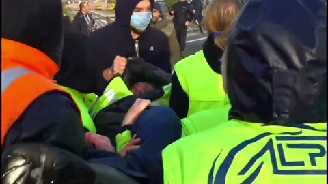 Italians Fight For Their Freedom In Face Of Police Attacks