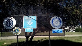 Signs in Derby, Ks. *Windy