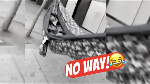 ONLY IN CALIFORNIA.. 😂😂