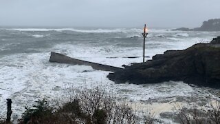 Depoe bay storm 1/2/21