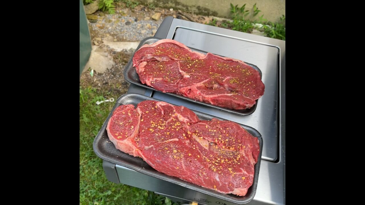 Delicious steaks on the grill!