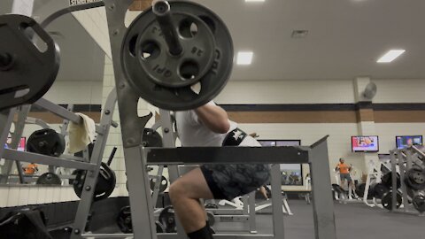 Narrow Squats and Stiff Legged DLs