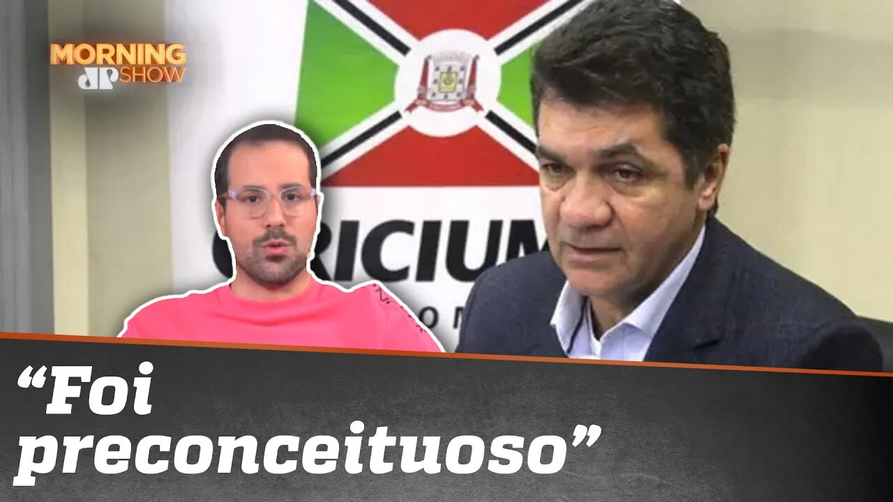 Prefeito de Criciúma demite professor gay por exibir clipe de Criolo: 'Viadagem'