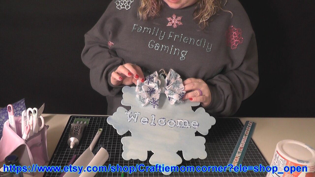 FFG Arts n Crafts Snowflake Door Hanger