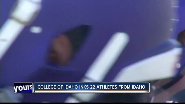Yotes unveil their 2018 recruiting class