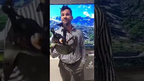 "sacate la careta y se vos mismos! "