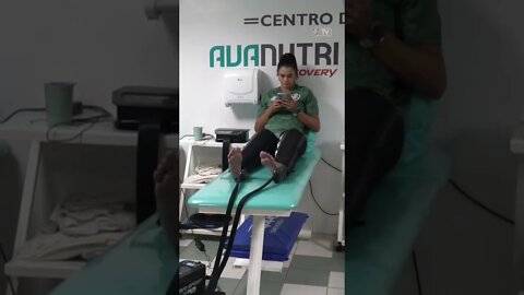 EQUIPAMENTO DE CRIOTERAPIA DA AVANUTRI AJUDA NA RECUPERAÇÃO DAS ATLETAS DO VÔLEI TRICOLOR