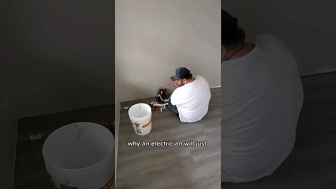 electrician caught in the act! #construction #rant