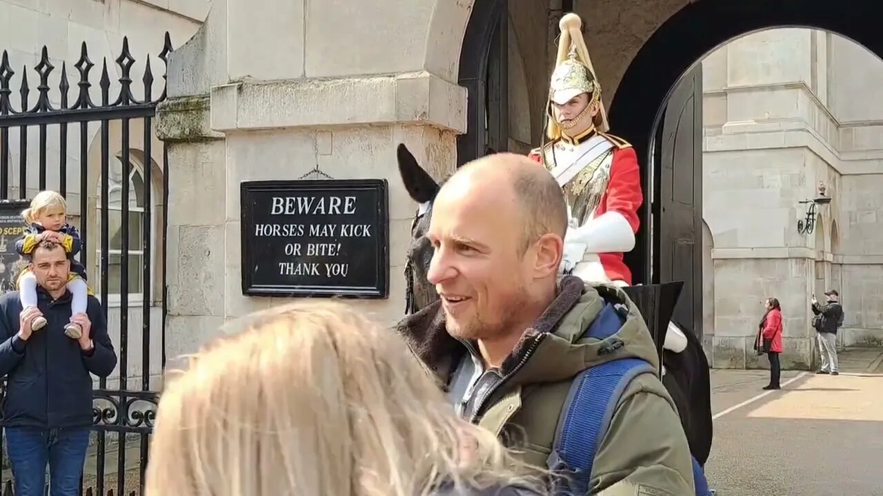 coming around a corner on your phone and did not know a horse was there he jumps #horseguardsparade