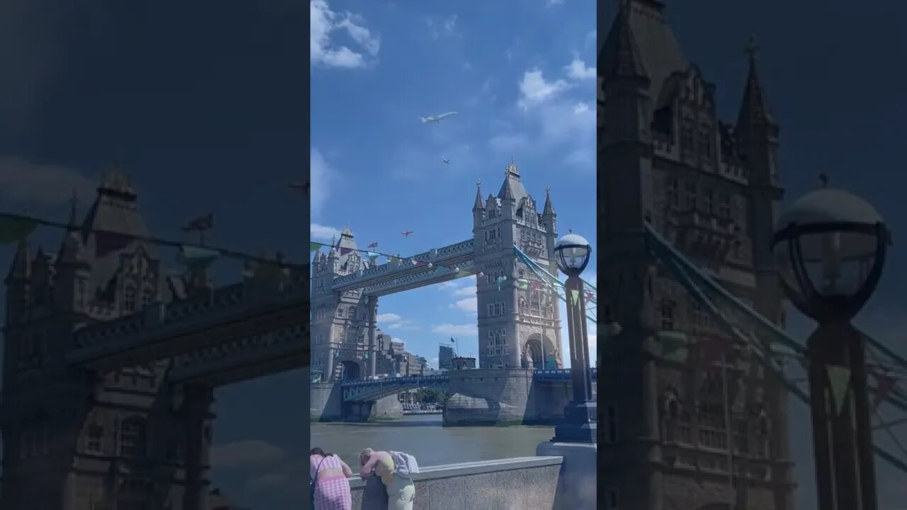 Airplanes Over London - June 14 2022