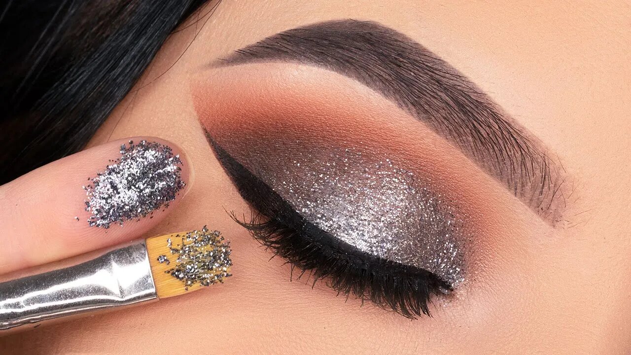 DO'S AND DON'TS: Best Way To Apply Pressed Glitter On Eye