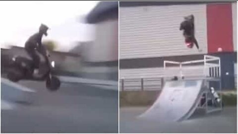 Un saut en moto tourne mal!