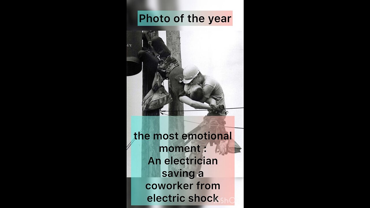 the most emotional photo of two colleague fighting for life