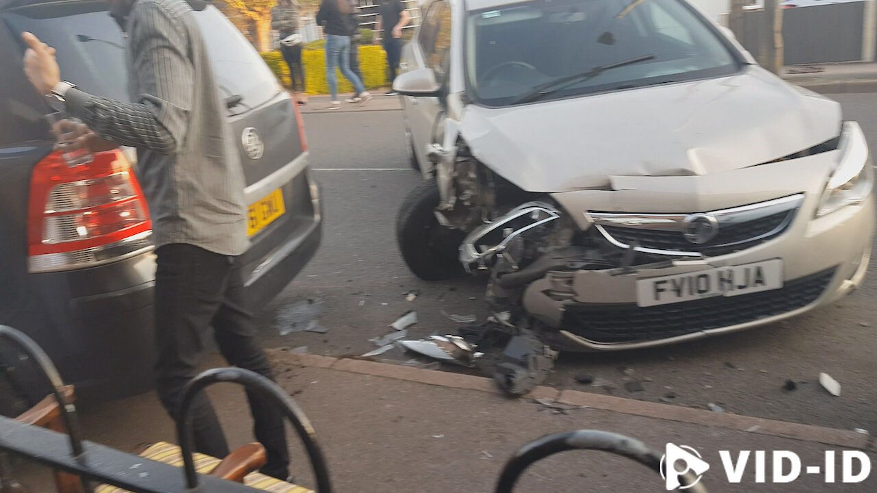 Man Crashes Into 3 Parked Cars - The Aftermath || VID-ID