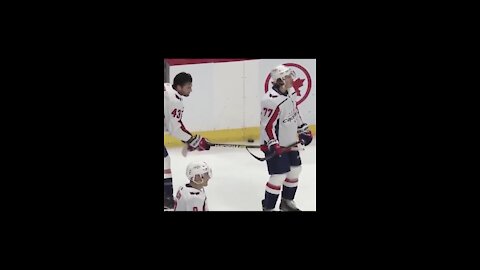 TRY NOT TO LAUGH! Hockey players are funny!