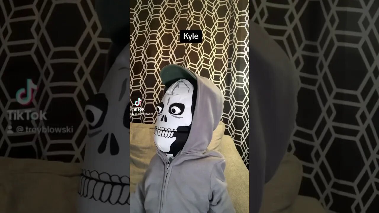 New puppet shows up