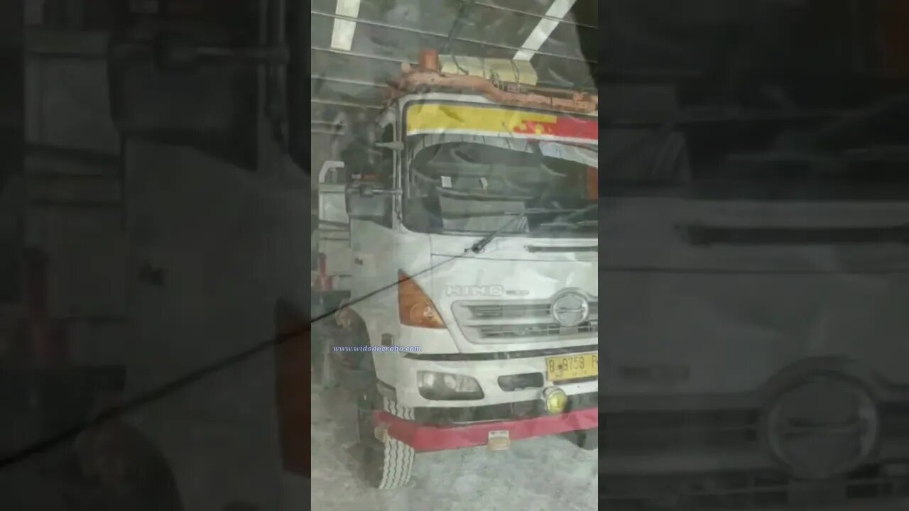 Truck Trailer JMJ Kebumen