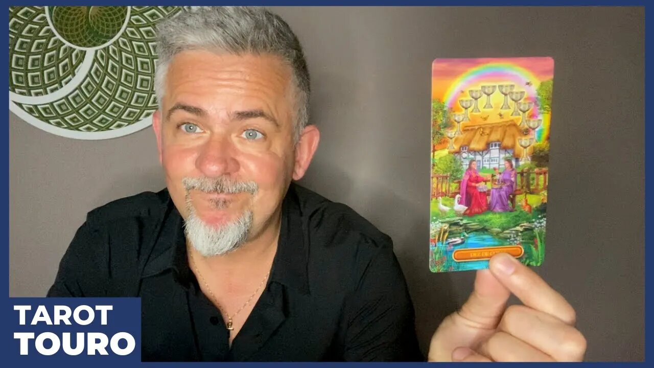 TAROT TOURO MENSAL - MANTENHA SEUS PLANOS EM SEGREDO. ALGO SÉRIO SERÁ REVELADO.