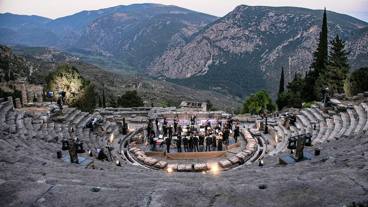 Teodor Currentzis dirigiert Beethoven in Delphi - Symphonie Nr 7 A-Dur op 92 (ORF3)