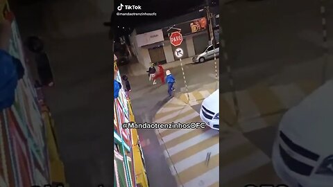 SUPER PULOS NINJAS NA CARRETA DA ALEGRIA FURACÃO, DANÇANDO FOFÃO, O MÁSKARA, BEN10 E PATATI