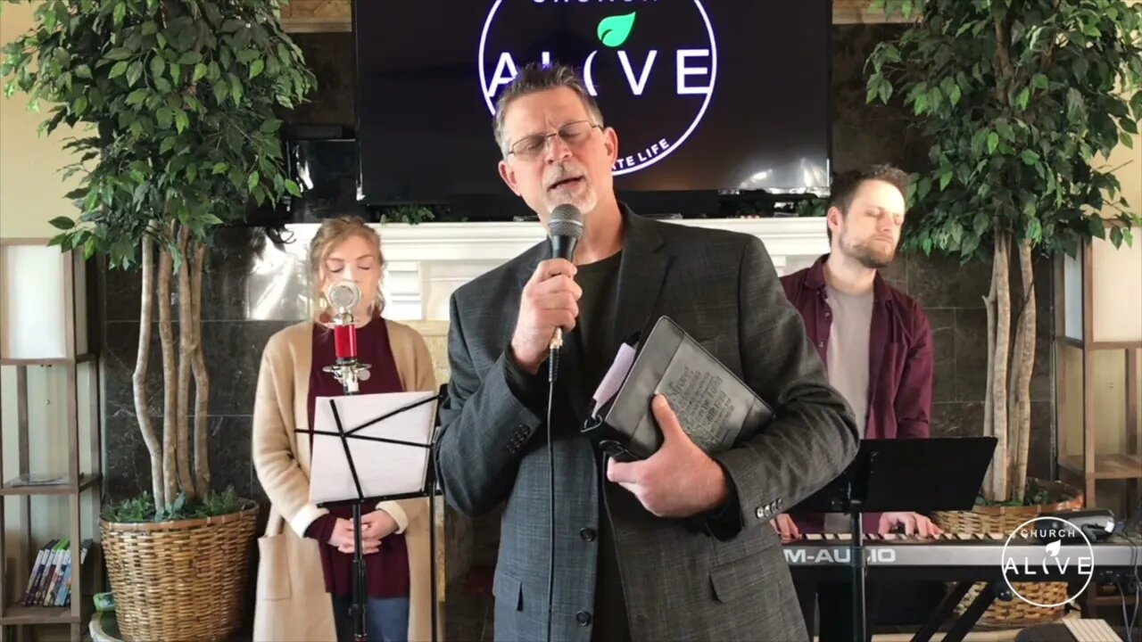 Champion & God Turn It Around Set Cover // Worship Break // Alive Media Network