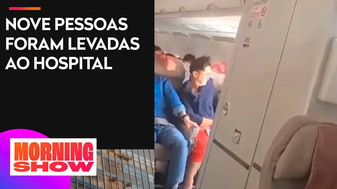 Empresa proíbe assento em saída de emergência após homem abrir porta de avião