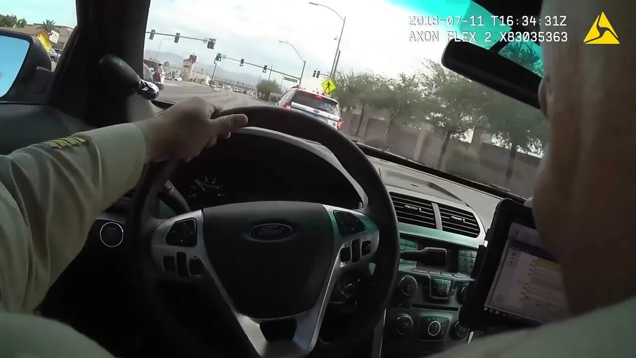 Crazy Shootout Caught on Body Camera Video in Las Vegas - Shoots Through Windshield Mid Pursuit