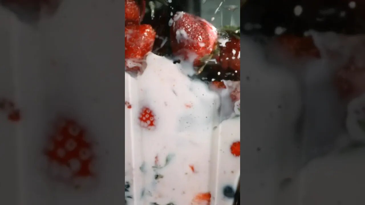 Strawberries With Blueberries Shake #shorts #shortsfeed