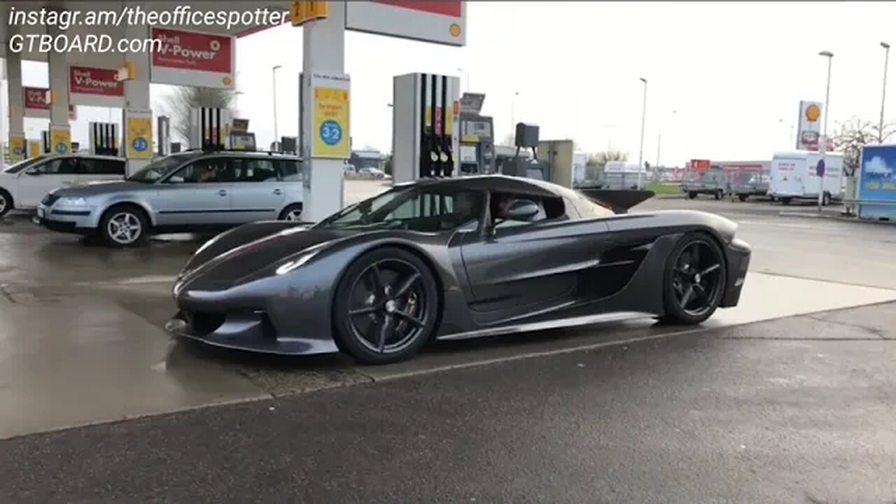 STARTUP Koenigsegg Absolut Magma in Ängelholm, Sweden. Extremely brutal! Thanks The Office Spotter