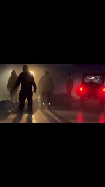 Over 100 Fisherman Get Stranded On A Sheet Of Ice That Broke Off And Floated Into Minnesota Lake