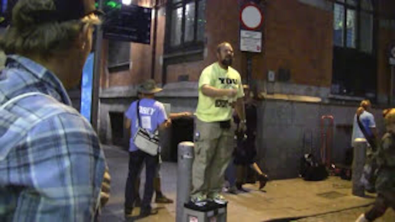 Temple Bar Street Preaching! Temple Bar Street Preacher! | Dublin, Ireland | Kerrigan Skelly