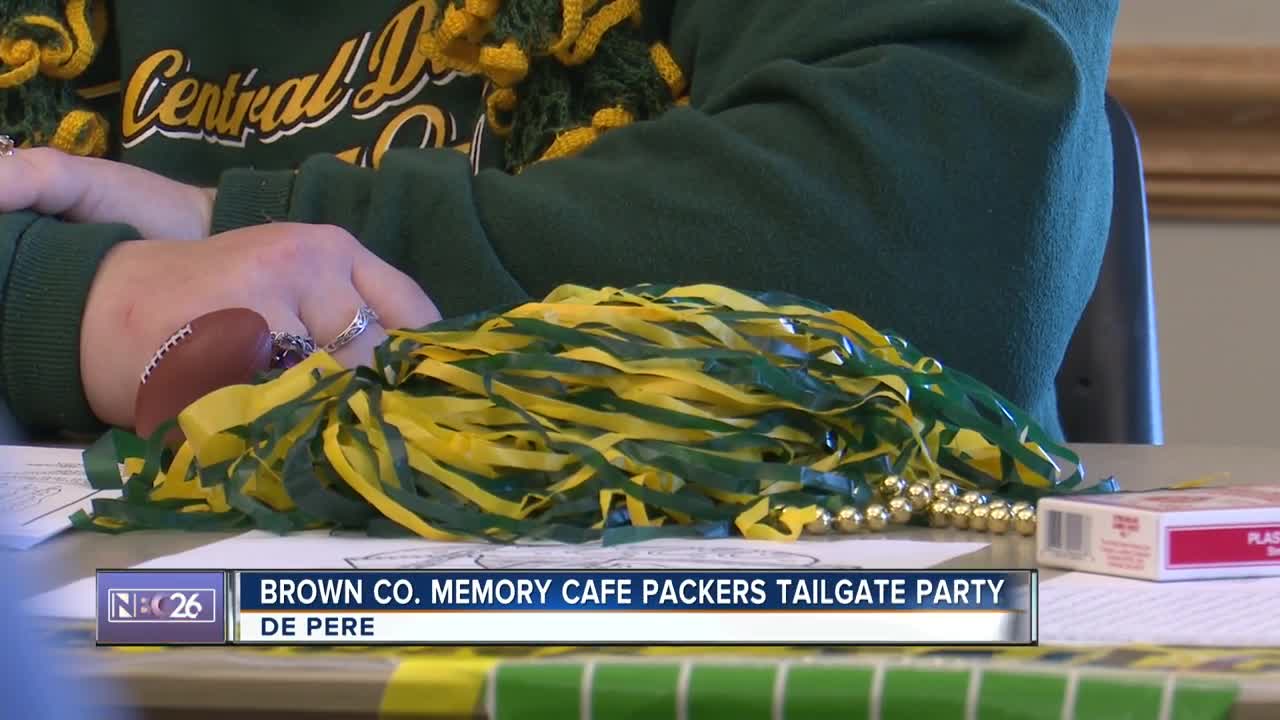 Locals share Packers memories at Brown Co. Memory Cafe tailgate party