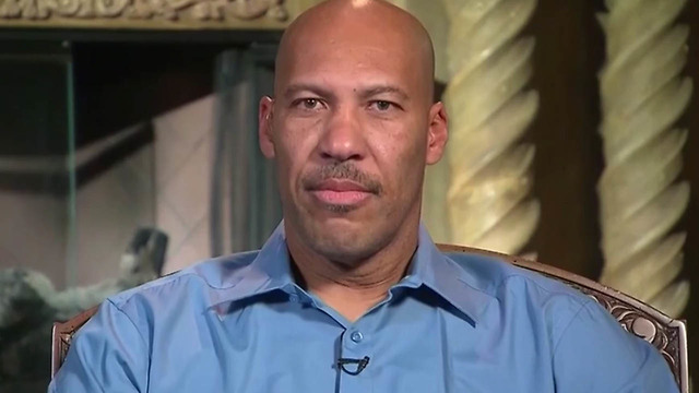 LaVar Ball REFUSES to Thank Donald Trump for LiAngelo's Release: "What Did He DO?!"