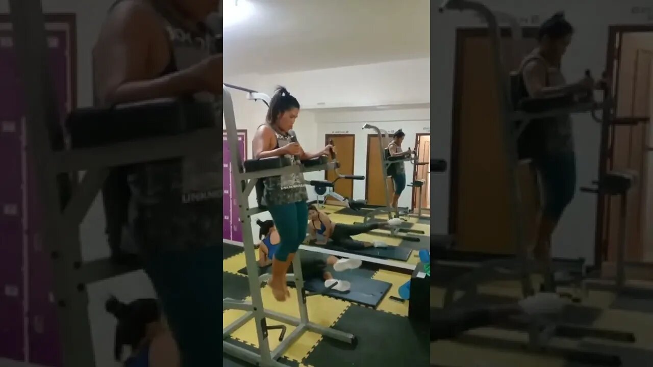 Hanging Knee Raise May Tita