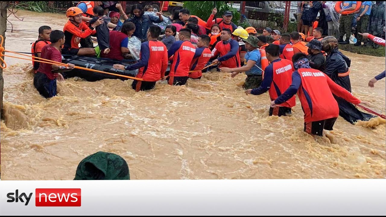 Over 30 dead after typhoon hits Philippines