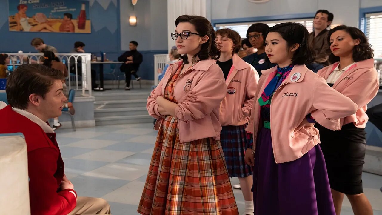 Grease: Rise of the Pink Ladies (2023- ) - Crítica