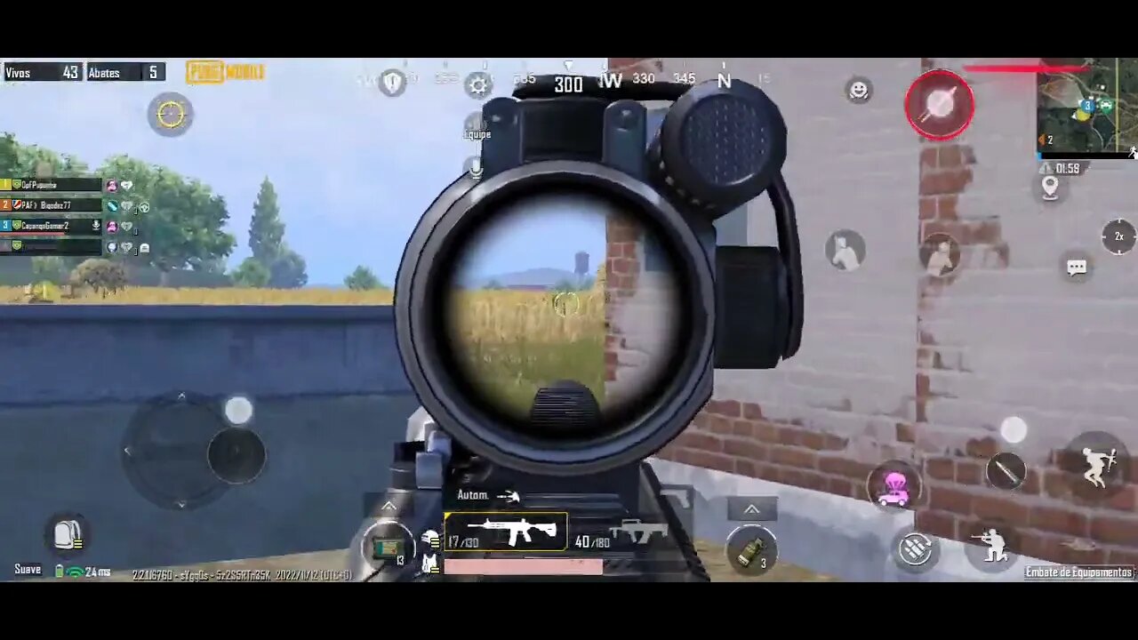 Jogando PUBG Mobile com os amigos.(2)