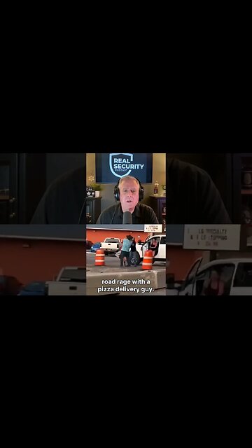 A man gets into a road rage with a pizza delivery guy. #roadrage