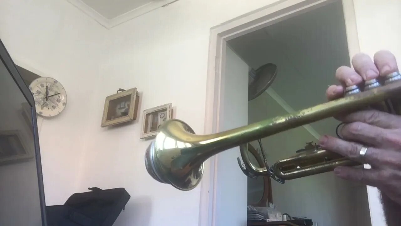 Basic Trumpet Music Practice with subtitles