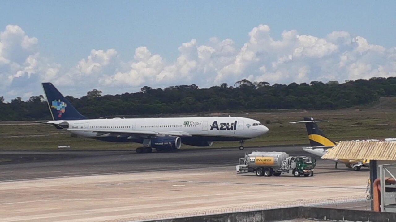 Airbus A330 PR-AIZ landing in Manaus coming from Campinas