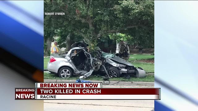 2 dead after car crashes into tree in Racine