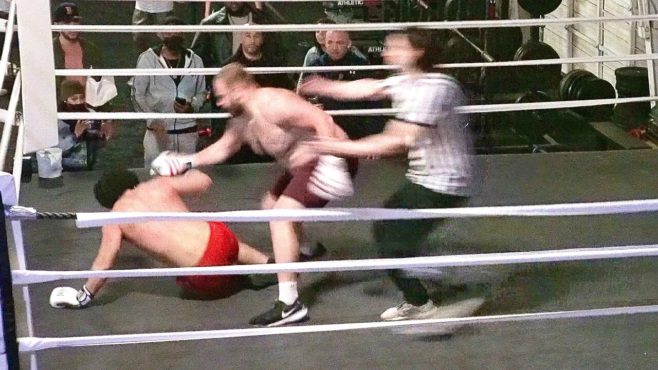 300 lb monster vs tik tok star full boxing match!