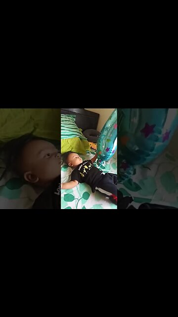 my 5 months old baby plays with my baby shower balloon #shorts activities for 5 minths old baby
