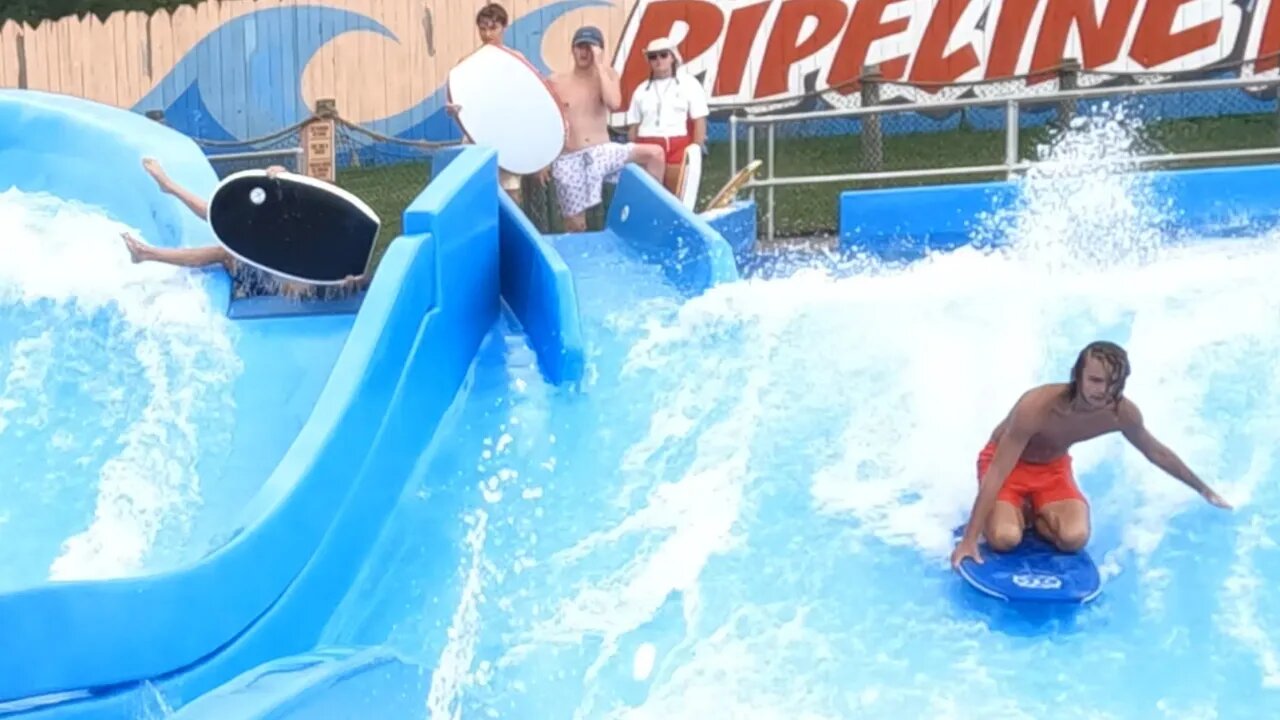 flowriders on Beachbreak and Retro at Soak City, Kings Island (2022) #shorts